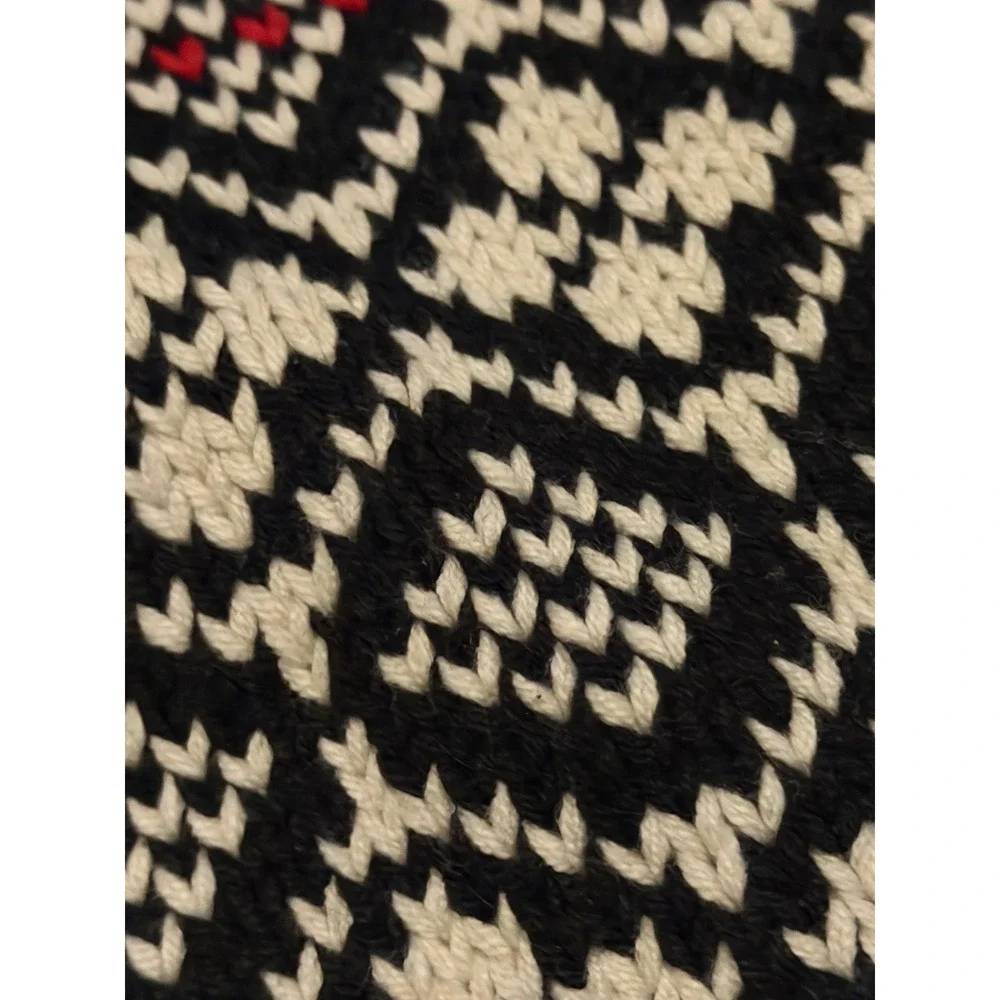 Pottery Barn Fair Isle Knit Pillow Covers 18x18 Black White Red Lot of 4 NWT
